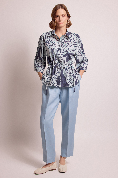 Descubra a Calça Linho Abrigo que oferece um toque de sofisticação e conforto para qualquer look. Acesse!